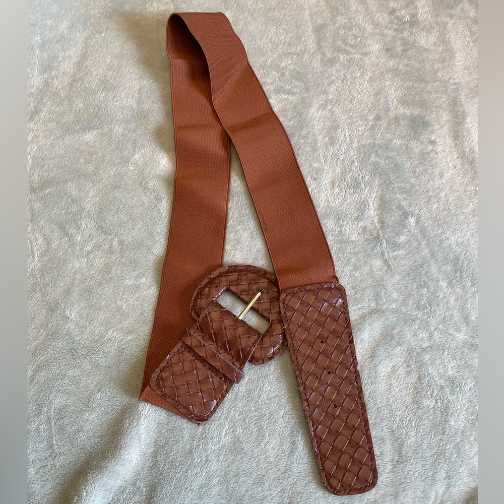 Elastic women’s belt brown